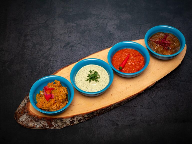 Mango chutney,mint chutney,raita,mixed pickles